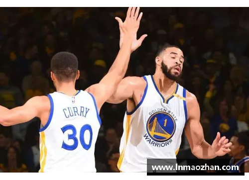 永盈会库里签约新合同！给勇士球迷送去福利，未来将继续征战NBA